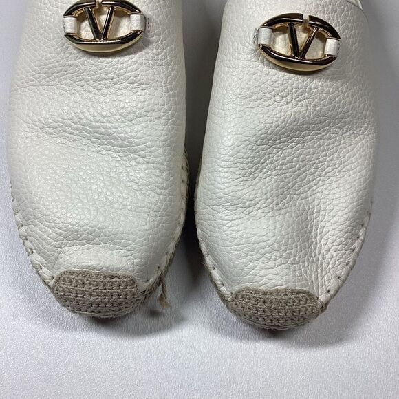 Valentino Garavani VLOGO 25 embellished textured-leather espadrille mules‎ - Picture 4 of 16